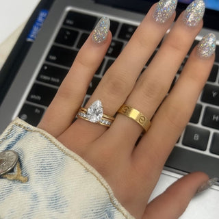 2.50 Carat Pear Cut Diamond Engagement Ring