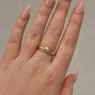 Flush Set Round Diamond Milgrain Band