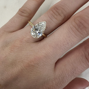 2.80 Carat Pear Cut Diamond Engagement Ring