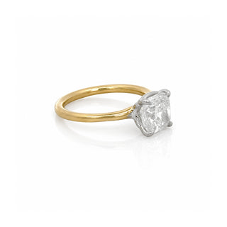Round Diamond Solitaire Engagement Ring