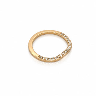 Pavé Diamond Curved Contour Band